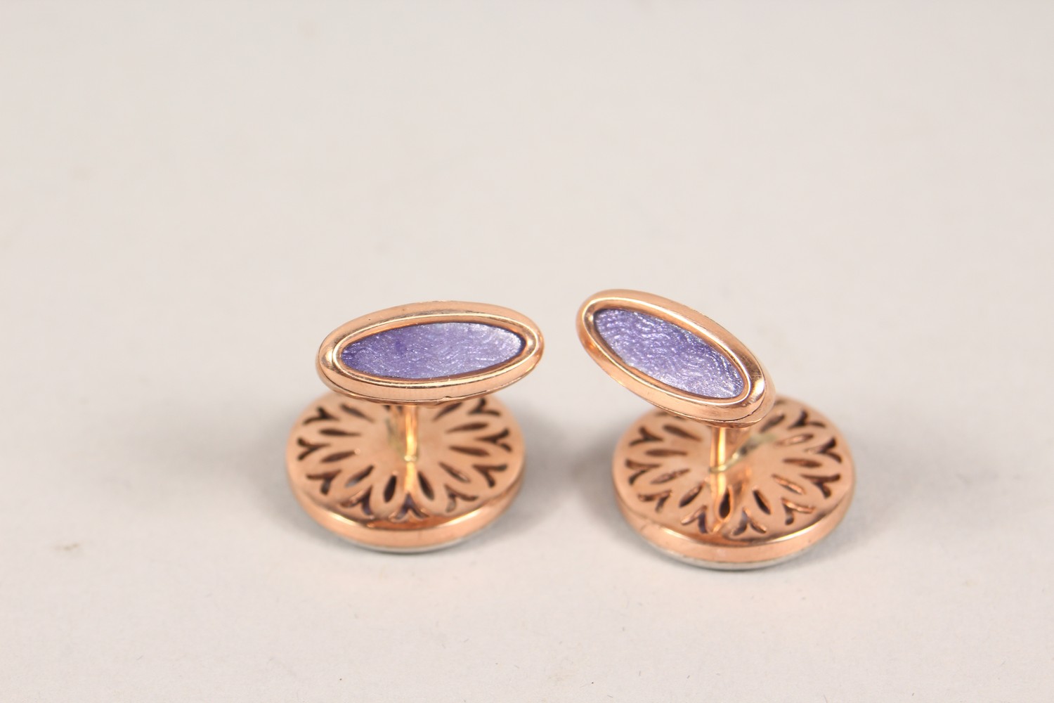 A VERY GOOD PAIR OF RUSSIAN ROSE GOLD, ENAMEL AND DIAMOND CIRCULAR CUFFLINKS, boxed. - Image 4 of 4