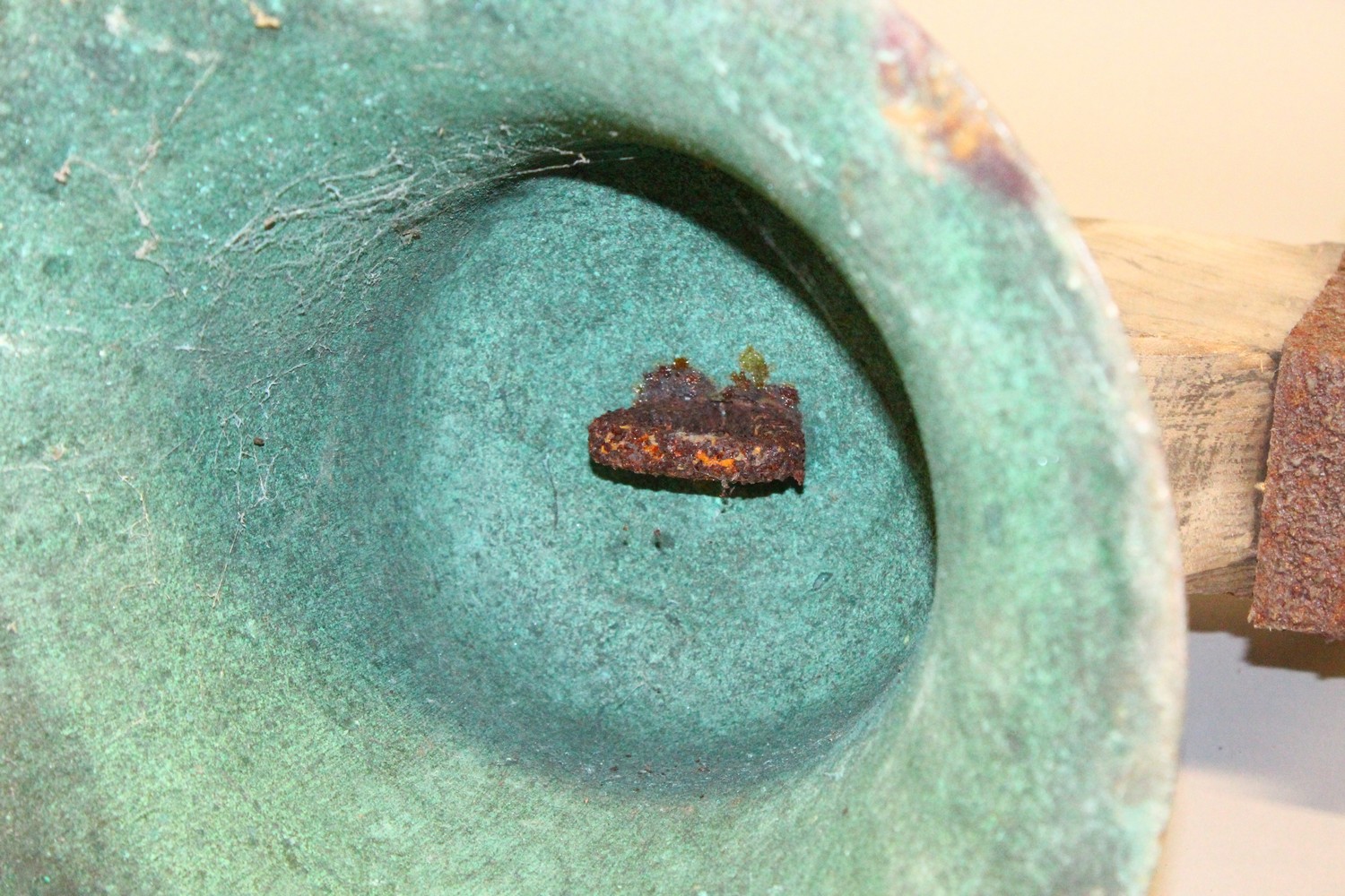 A SIMILAR, SMALLER BELL, hung from a section of oak beam, with wrought iron mounts, bell lacking - Image 8 of 8