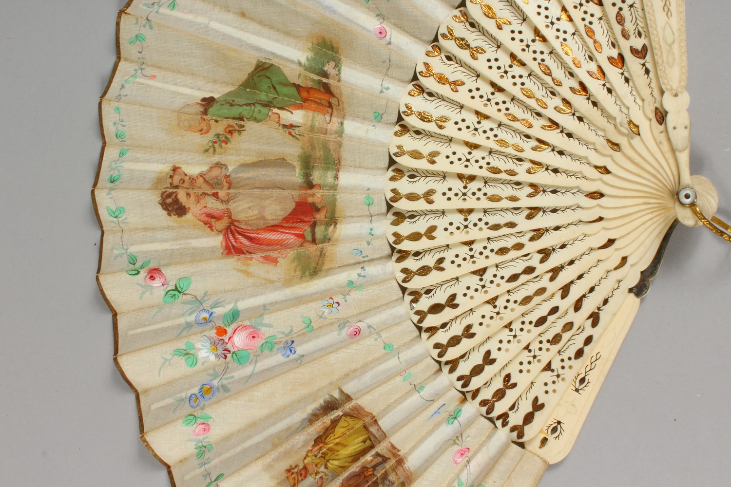 A VICTORIAN BONE FAN, painted with children. 10.5ins long. - Image 3 of 6