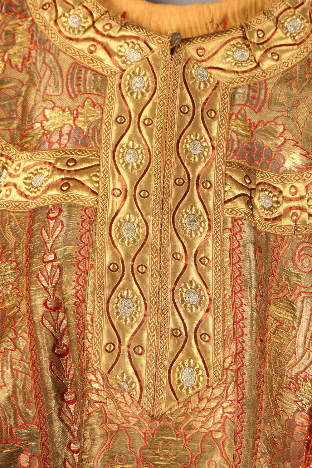 AN UNUSUAL EARLY 20TH CENTURY RUSSIAN COAT, with highly ornate gold thread embroidered decoration, - Image 5 of 22