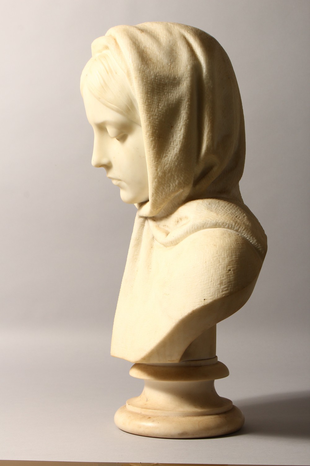 JOHN DENTON CRITTENDEN (1834-1877) A GOOD CARVED WHITE MARBLE BUST OF A YOUNG LADY, wearing a - Image 4 of 15