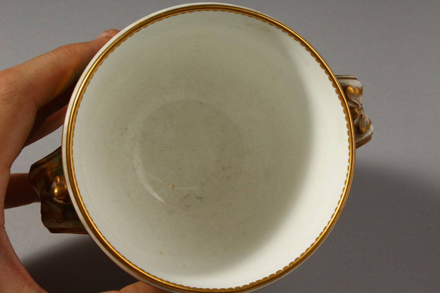 A MINTON CACHE POT, painted with Sevres style flowers under green bands and gilt swags around a - Image 6 of 8