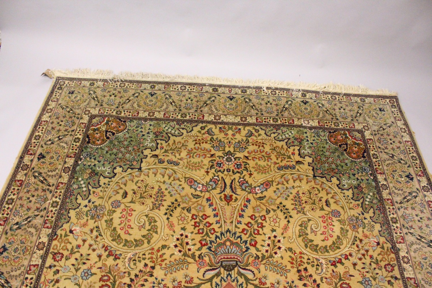 A GOOD PERSIAN CARPET, 20TH CENTURY, beige ground with central floral panel within a similar border. - Image 5 of 24
