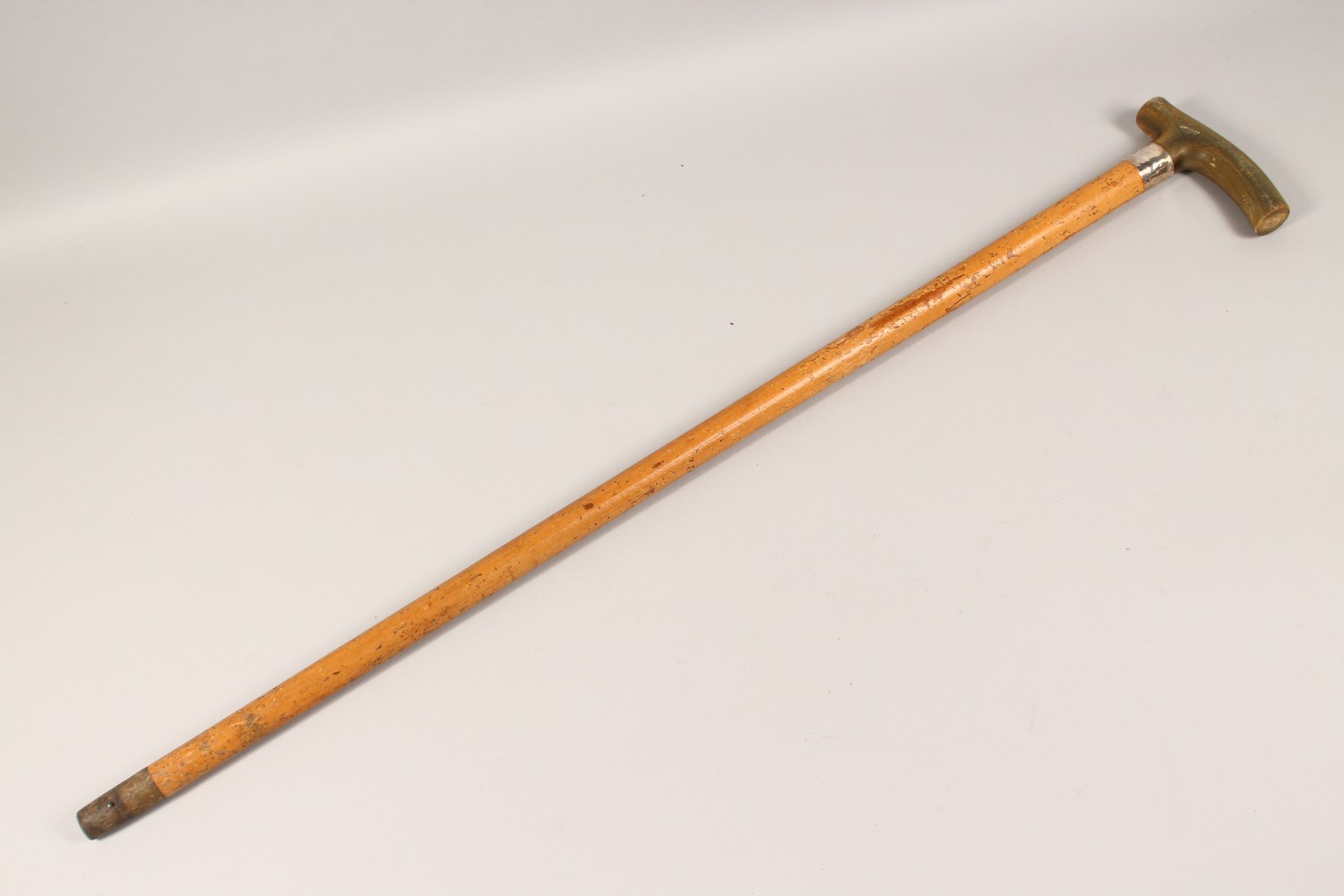 A HORN HANDLED MALACCA WALKING STICK, with a silver collar. 36.5ins long. - Image 11 of 11