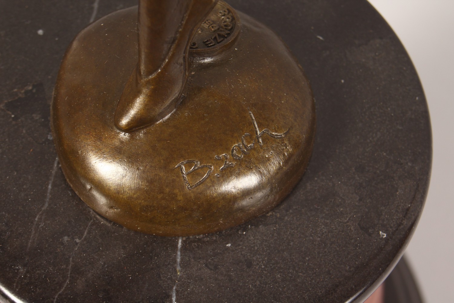 AN ART DECO STYLE BRONZE OF DANCING WOMEN, on a circular marble base. 25ins high. - Image 3 of 4