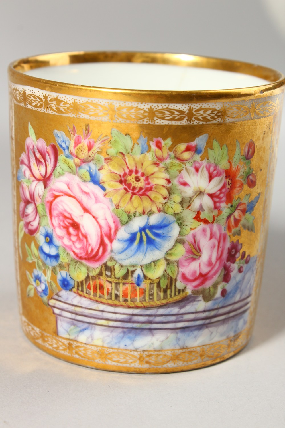 A BEAUTIFULLY PAINTED AND GILDED PARIS PORCELAIN MUG, having flowers in a basket on a solid gilt - Image 2 of 9