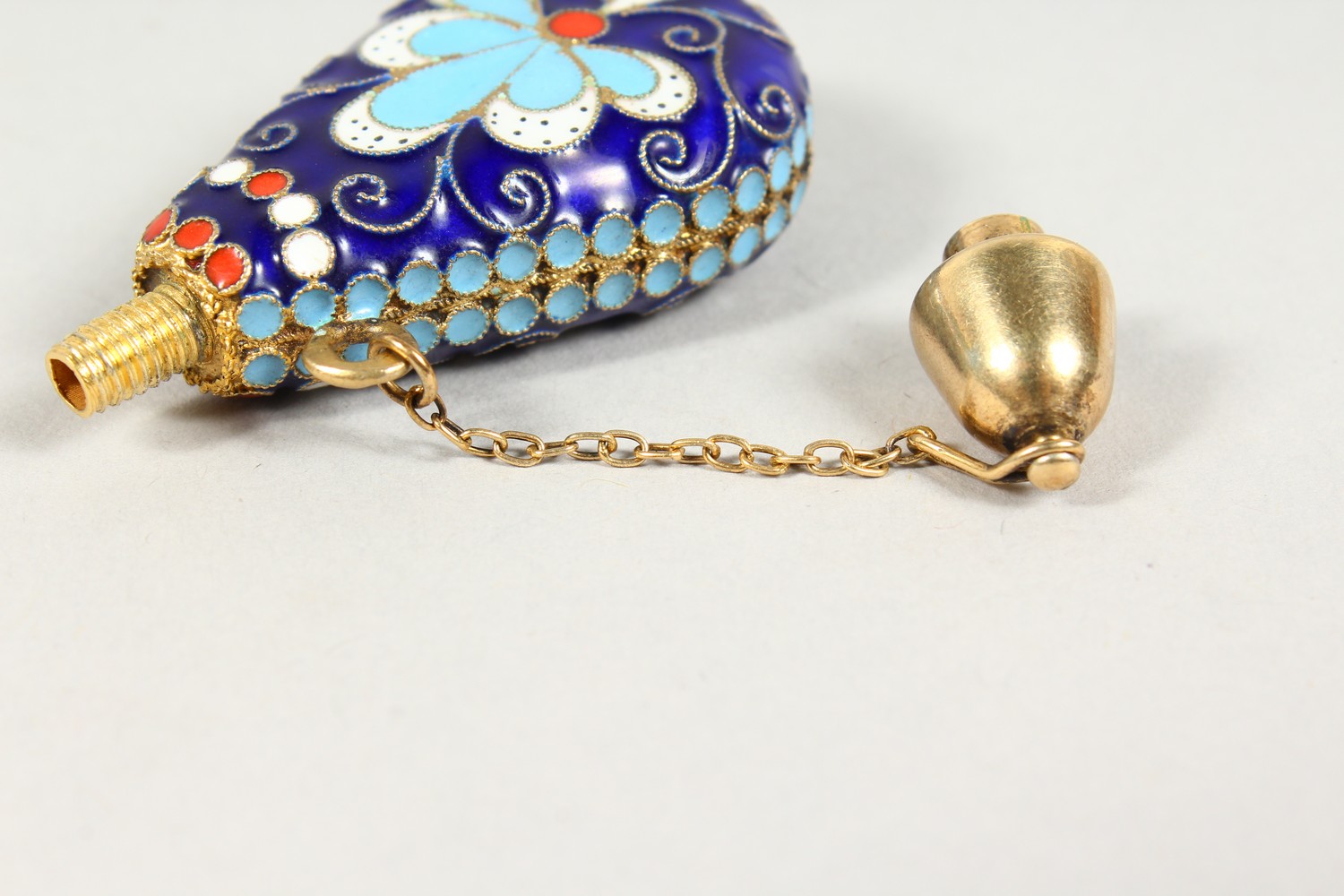 A SMALL RUSSIAN ENAMEL SCENT BOTTLE. 2.5ins. - Image 7 of 8