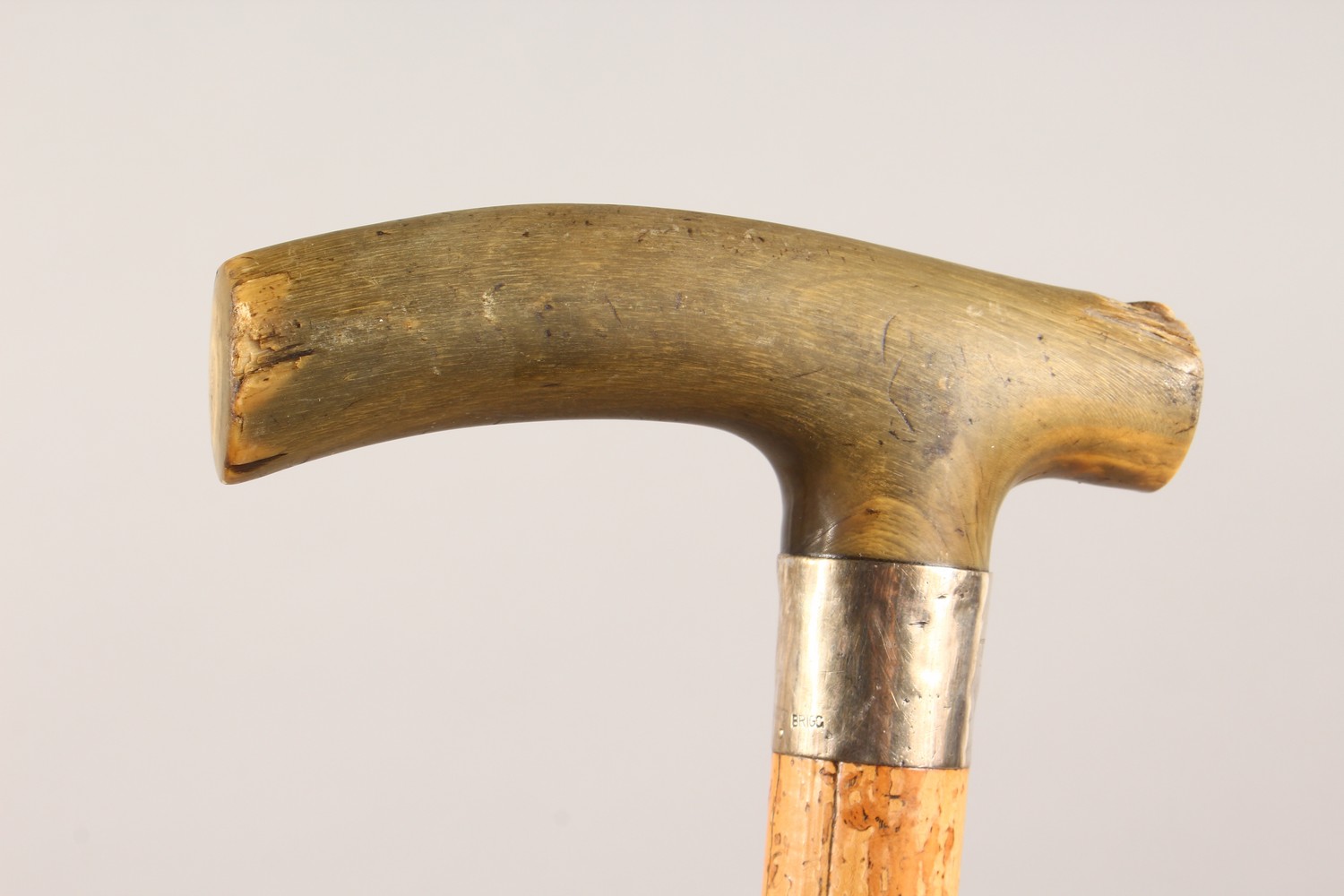 A HORN HANDLED MALACCA WALKING STICK, with a silver collar. 36.5ins long. - Image 4 of 11