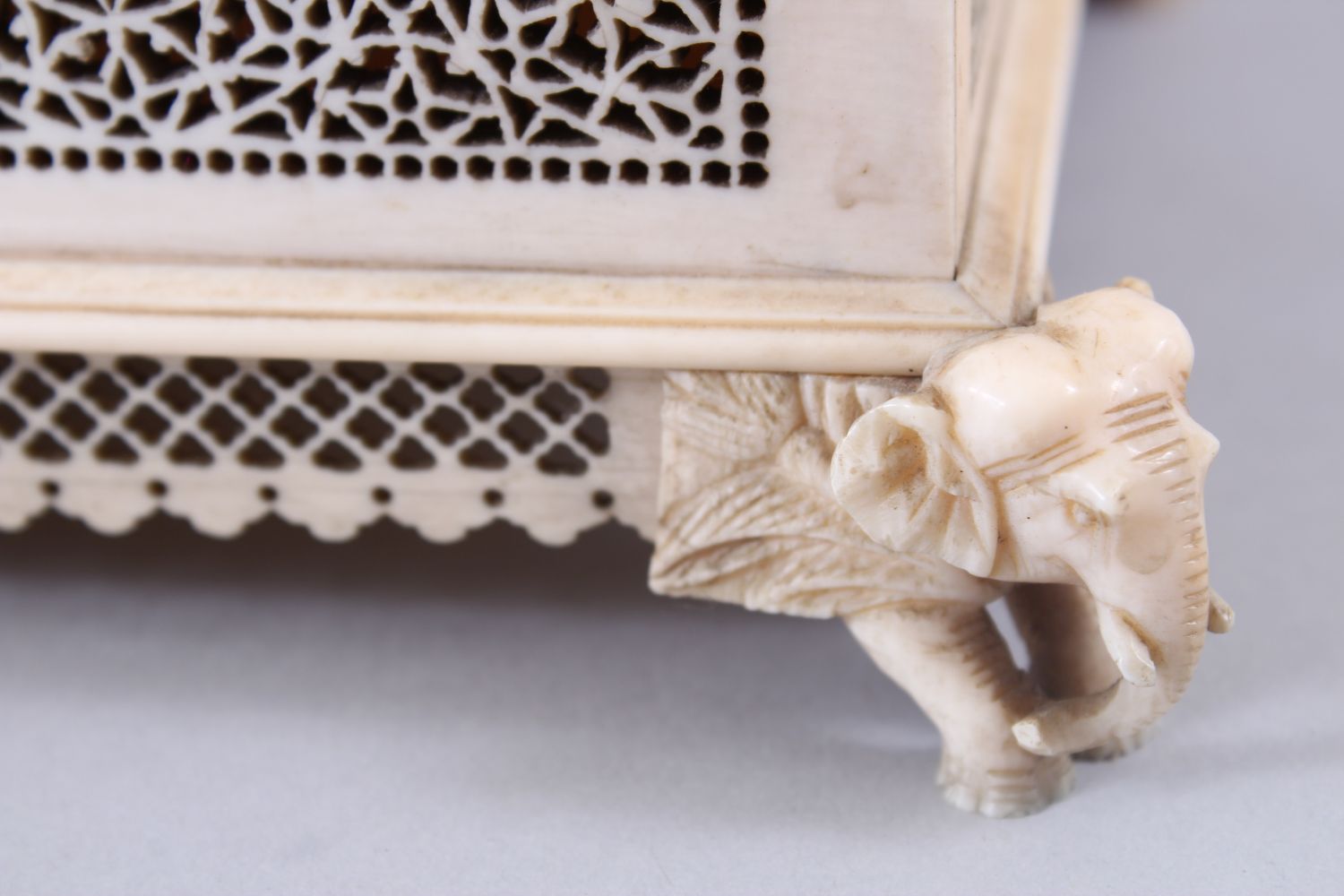 A FINE 19TH CENTURY INDIAN CARVED IVORY OPEN WORK CRACKER / BOX, with fine carved elephant head - Image 7 of 11