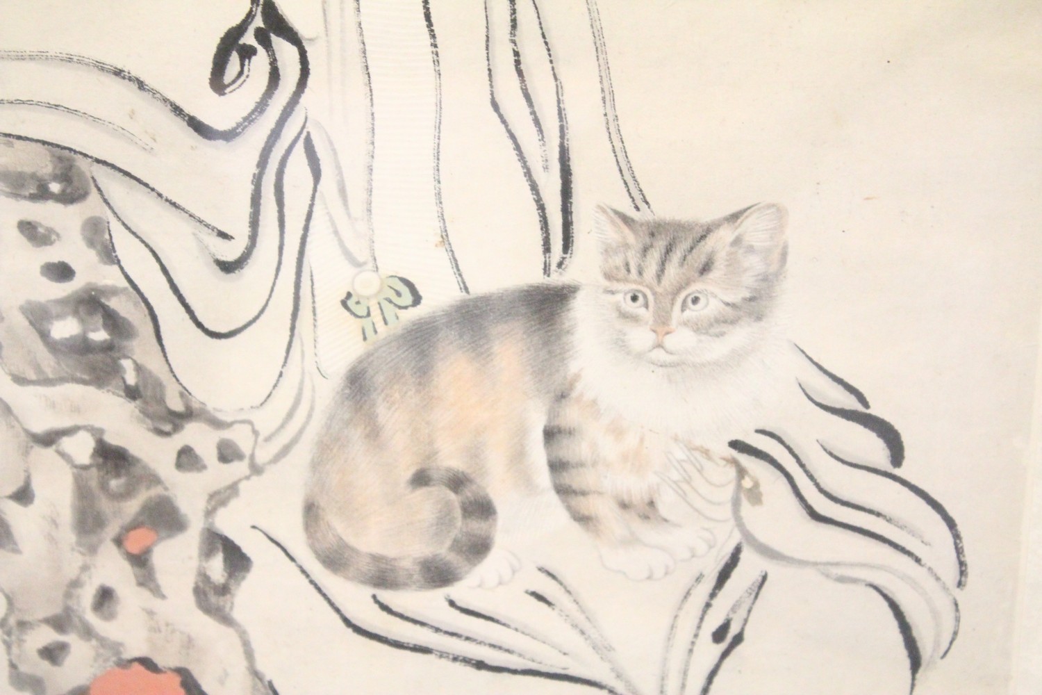 A GOOD 19TH CENTURY CHINESE PAINTING ON PAPER OF A LADY HOLDING A CAT BY FAN JIN YONG, the picture - Image 3 of 5
