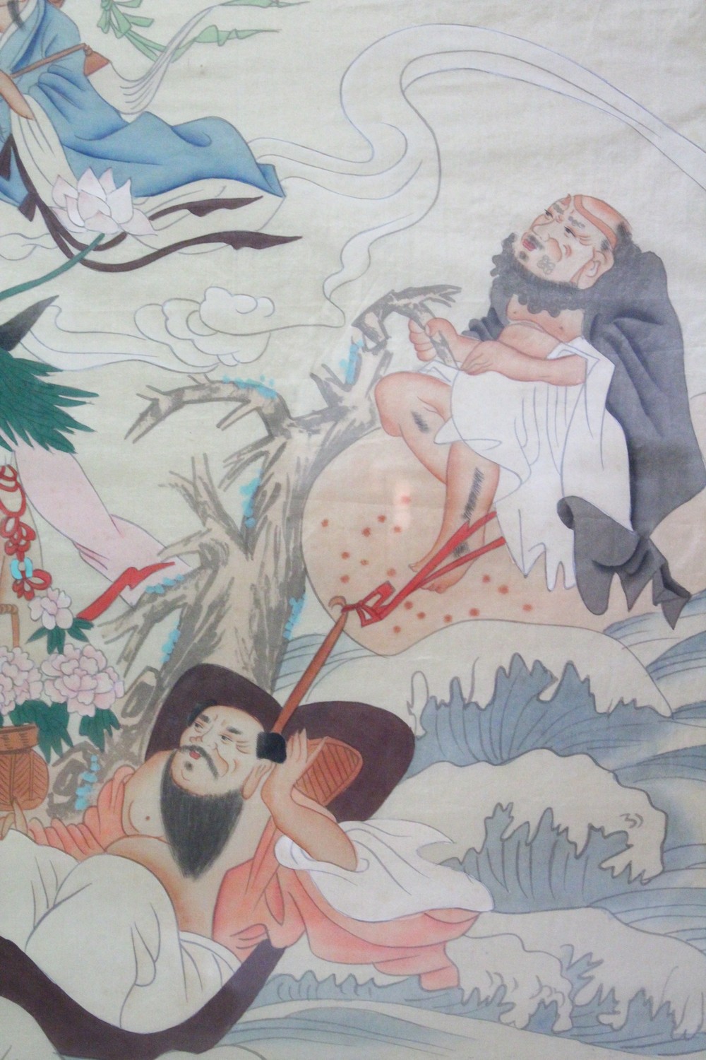 A LARGE EARLY / MID 20TH CENTURY FRAMED CHINESE PAINTING ON SILK OF THE EIGHT IMMORTALS, the frame - Image 4 of 6