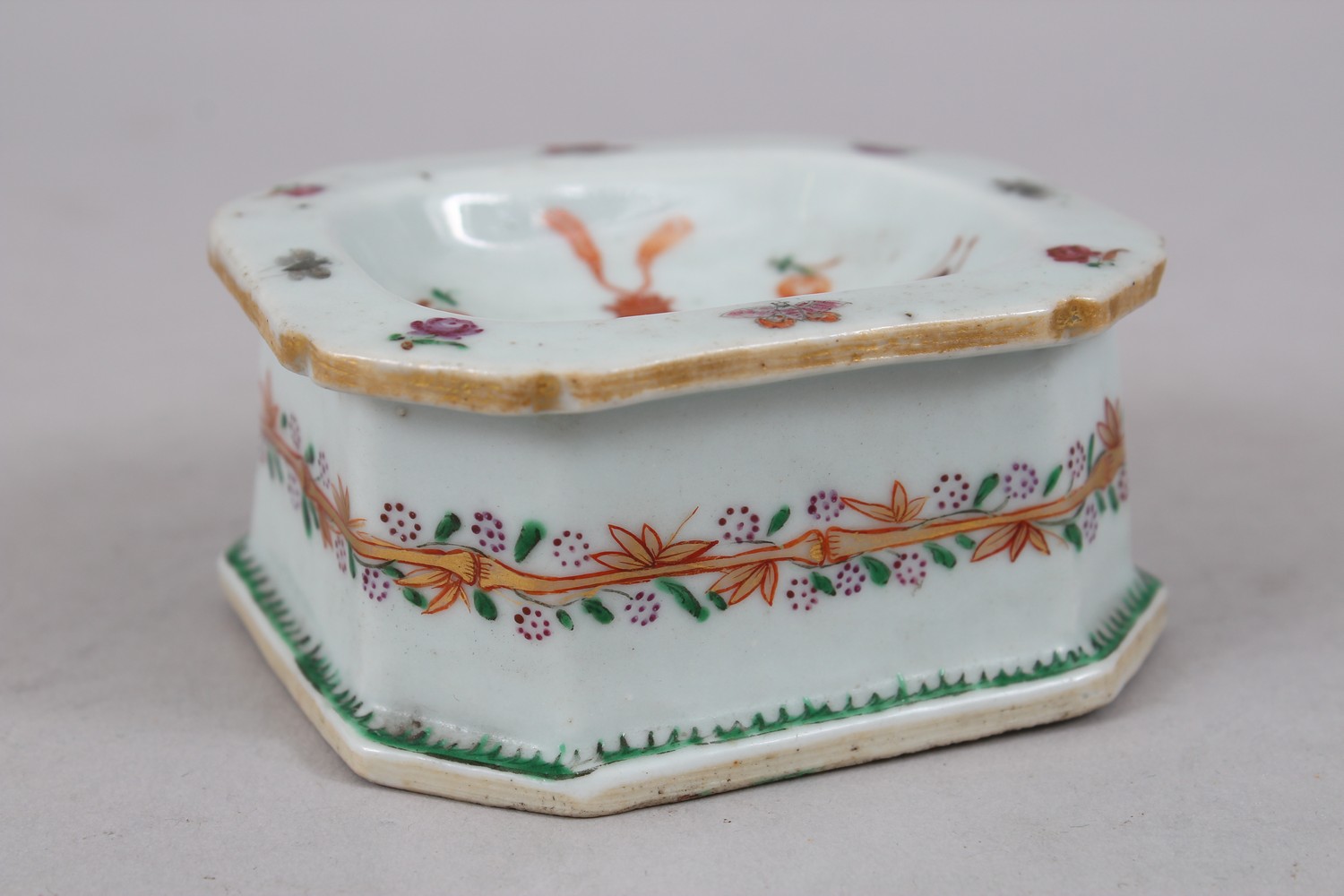 A CHINESE 18TH CENTURY FAMILLE ROSE PORCELAIN SALT COLLER / DISH, decorated with scenes of floral - Image 3 of 4