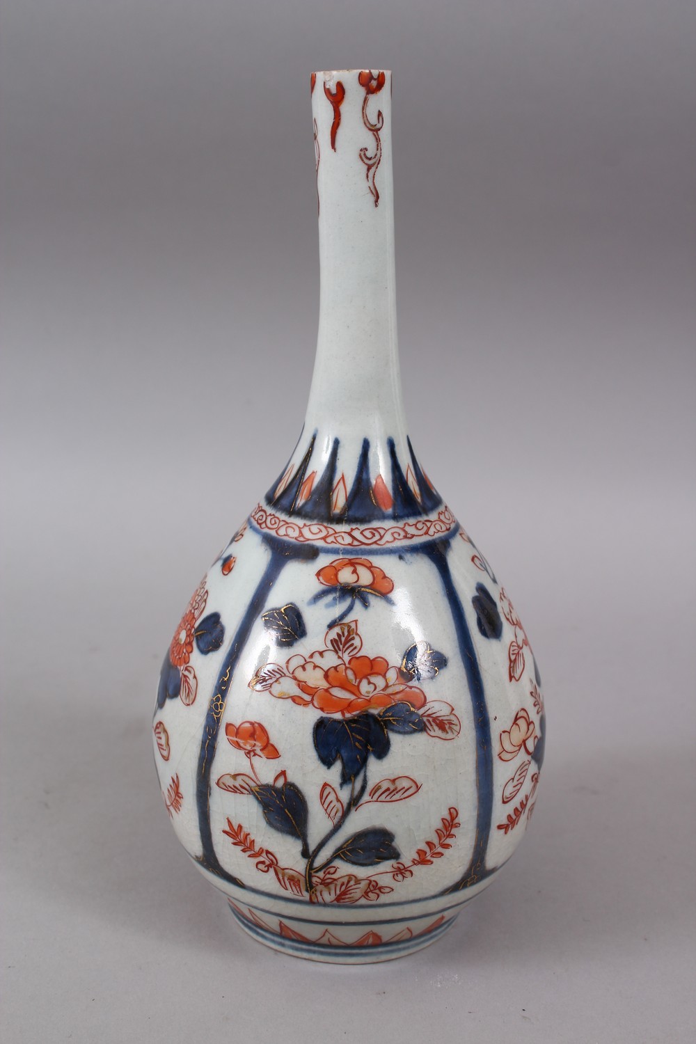 A GOOD JAPANESE EDO PERIOD IMARI PORCELAIN BOTTLE VASE, with panels of floral display with gilt - Image 3 of 8