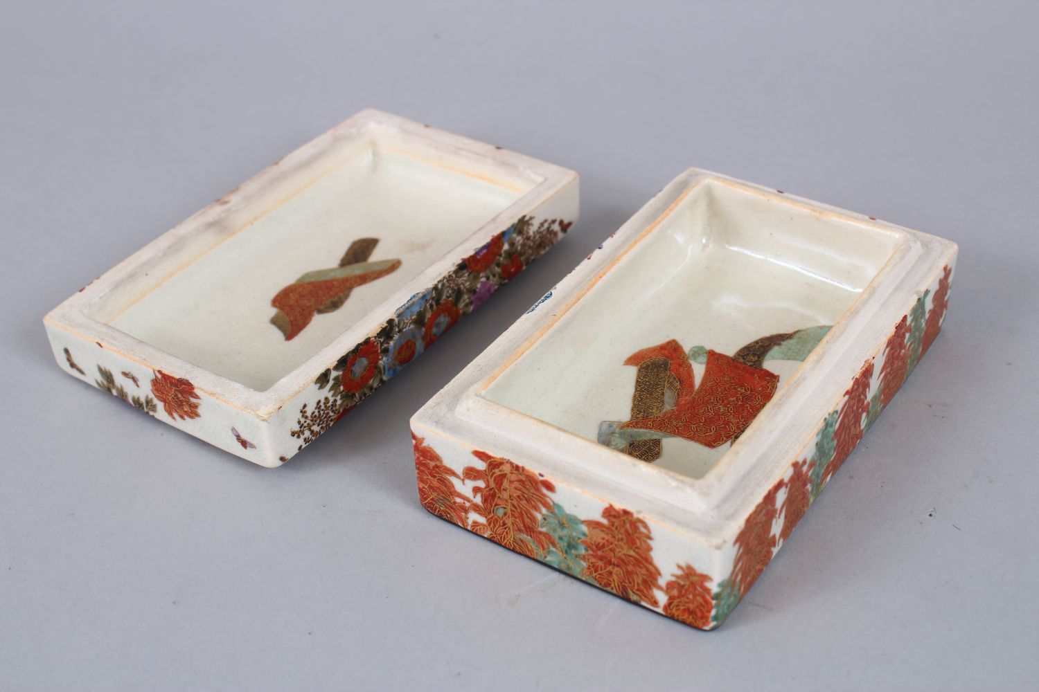 A GOOD JAPANESE MEIJI PERIOD SATSUMA BOX & COVER, the box decorated with two panels of geisha girls, - Image 3 of 6