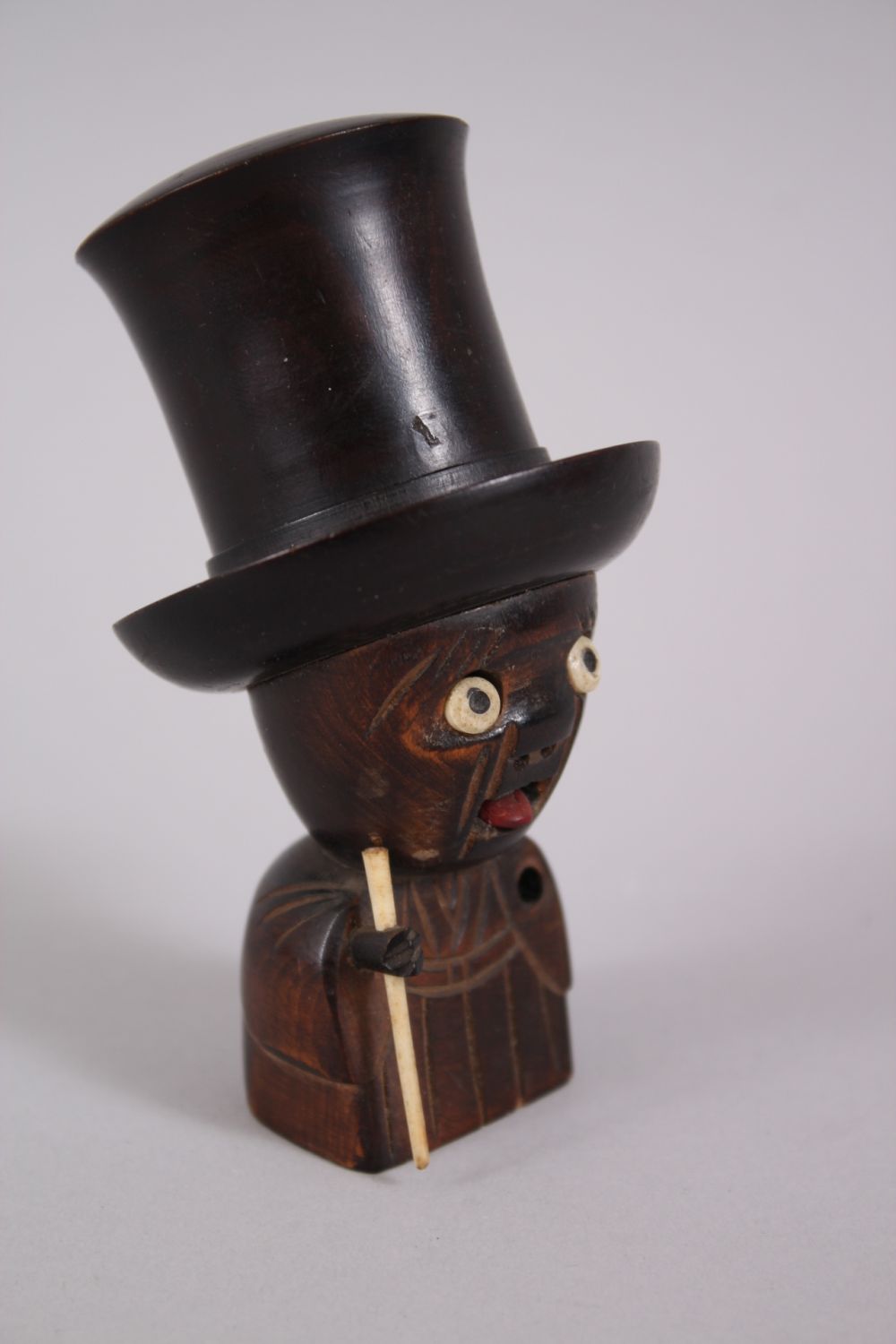 A JAPANESE KOBE TOY NOVELTY DICE SHAKER, as a gentleman wearing a top hat, pop out ivory eyes, his - Image 2 of 4