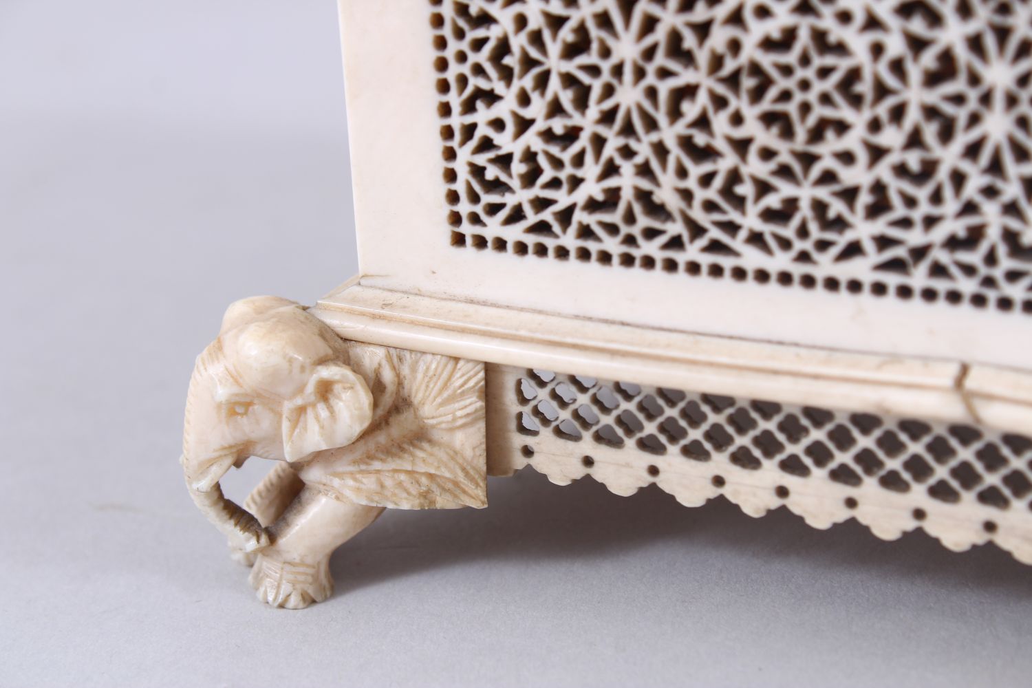 A FINE 19TH CENTURY INDIAN CARVED IVORY OPEN WORK CRACKER / BOX, with fine carved elephant head - Image 6 of 11