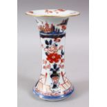 A GOOD JAPANESE EDO PERIOD IMARI PORCELAIN BEAKER, decorated with displays of ikebana and phoenix