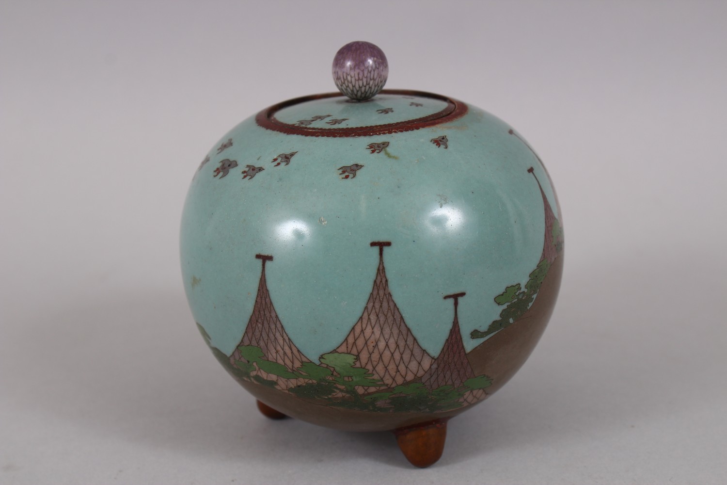 A GOOD JAPANESE MEIJI PERIOD GLOBULAR LIDDED CLOISONNE KORO, the body of the koro decorated with - Image 4 of 6