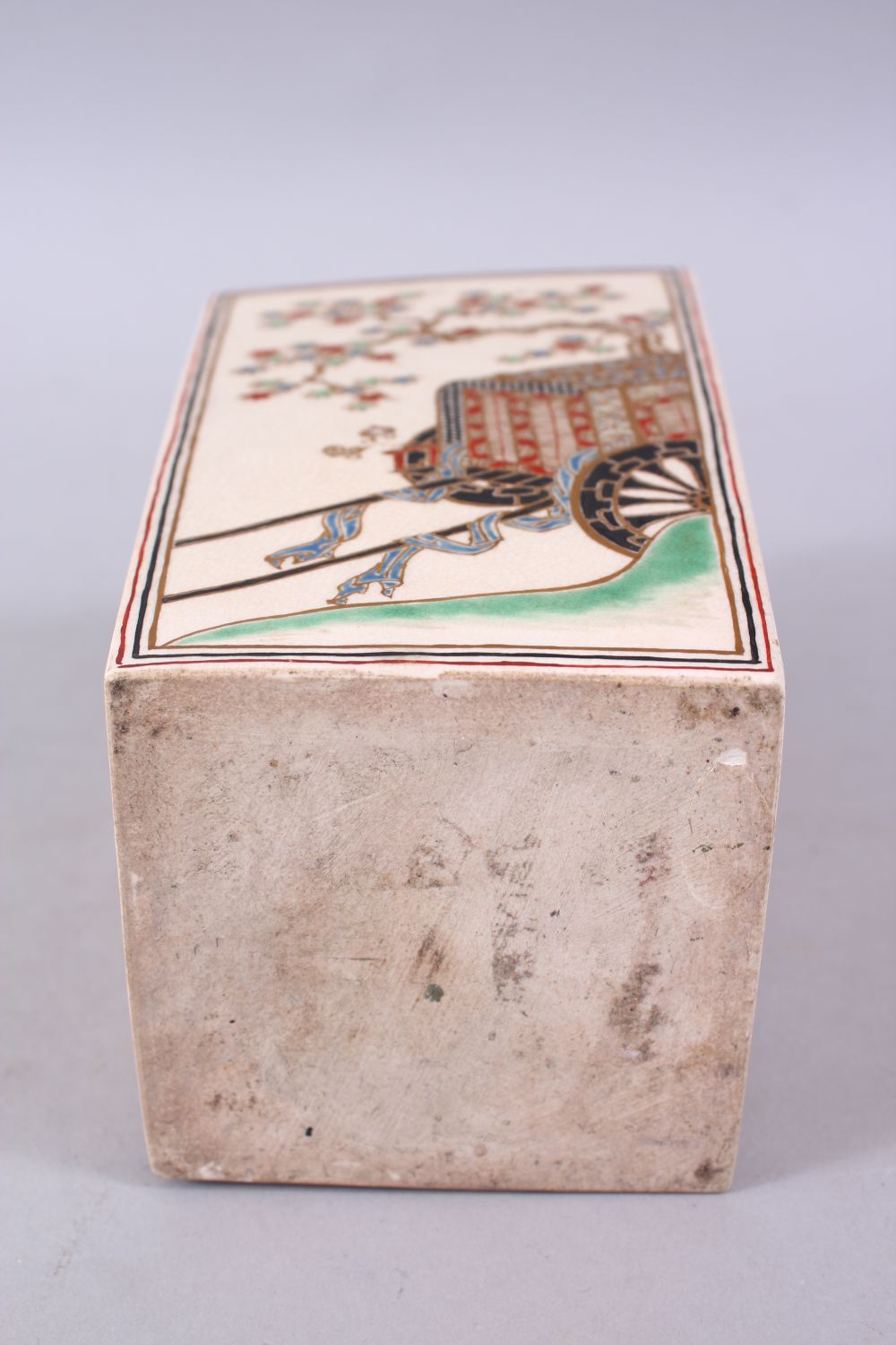 AN UNUSUAL JAPANESE MEIJI PERIOD SQUARE FORM SATSUMA BOTTLE & COVER, the side panels depicting a - Image 6 of 6