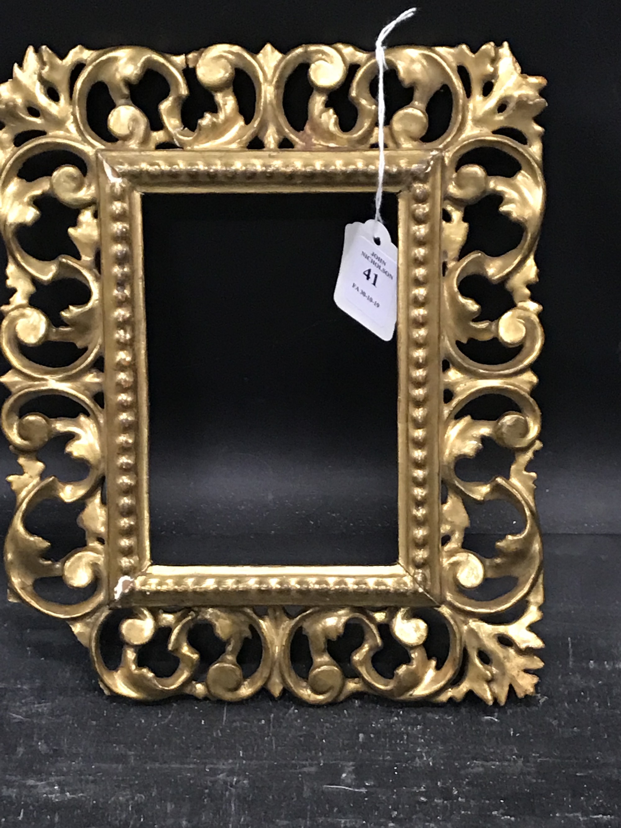 19th Century Italian School. A Carved Giltwood Florentine Frame, 5.75" x 4". - Image 2 of 3