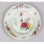 A 18TH / 19TH CENTURY CHINESE FAMILLE ROSE PLATE, the plate decorated with scenes of native flora,