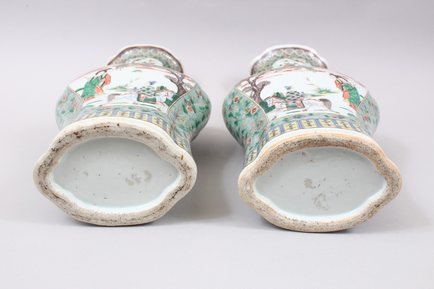 A GOOD PAIR OF 19TH CENTURY CHINESE FAMILLE VERT PORCELAIN VASES, the body of the vases decorated - Image 11 of 13