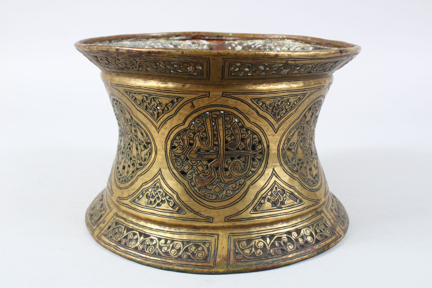 A 19TH CENTURY, OR EARLIER, MAMLUK REVIVAL TRAY STAND, with pierced decoration and calligraphy, 14. - Image 2 of 7