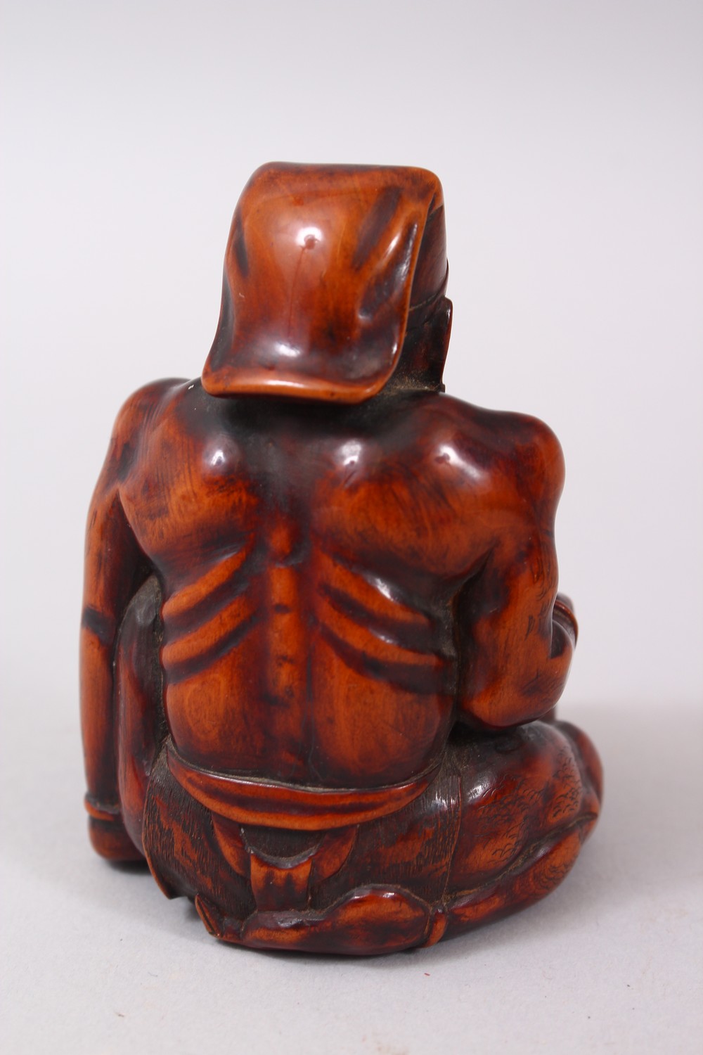 A GOOD JAPANESE MEIJI PERIOD CARVED WOOD OKIMONO GROUP - ONI & DRUM, the carved wood okimono - Image 4 of 6