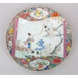 A GOOD 18TH / 19TH CENTURY CHINESE FAMILLE ROSE PORCELAIN PLATE, the plate decorated with scenes