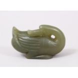 A GOOD 19TH CENTURY CHINESE CARVED JADE / JADE LIKE HARDSTONE GOOSE, 5cm.