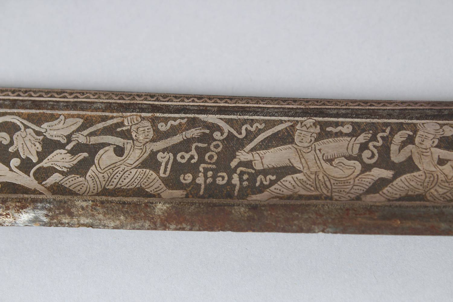 A 19TH CENTURY NIELLO INLAID SILVER HILTED BURMESE DHA SWORD, with fine silver inlaid blade and - Image 11 of 14
