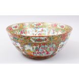 A GOOD 19TH CENTURY CHINESE CANTON FAMILLE ROSE BOWL, with paneled decoration depicting figures