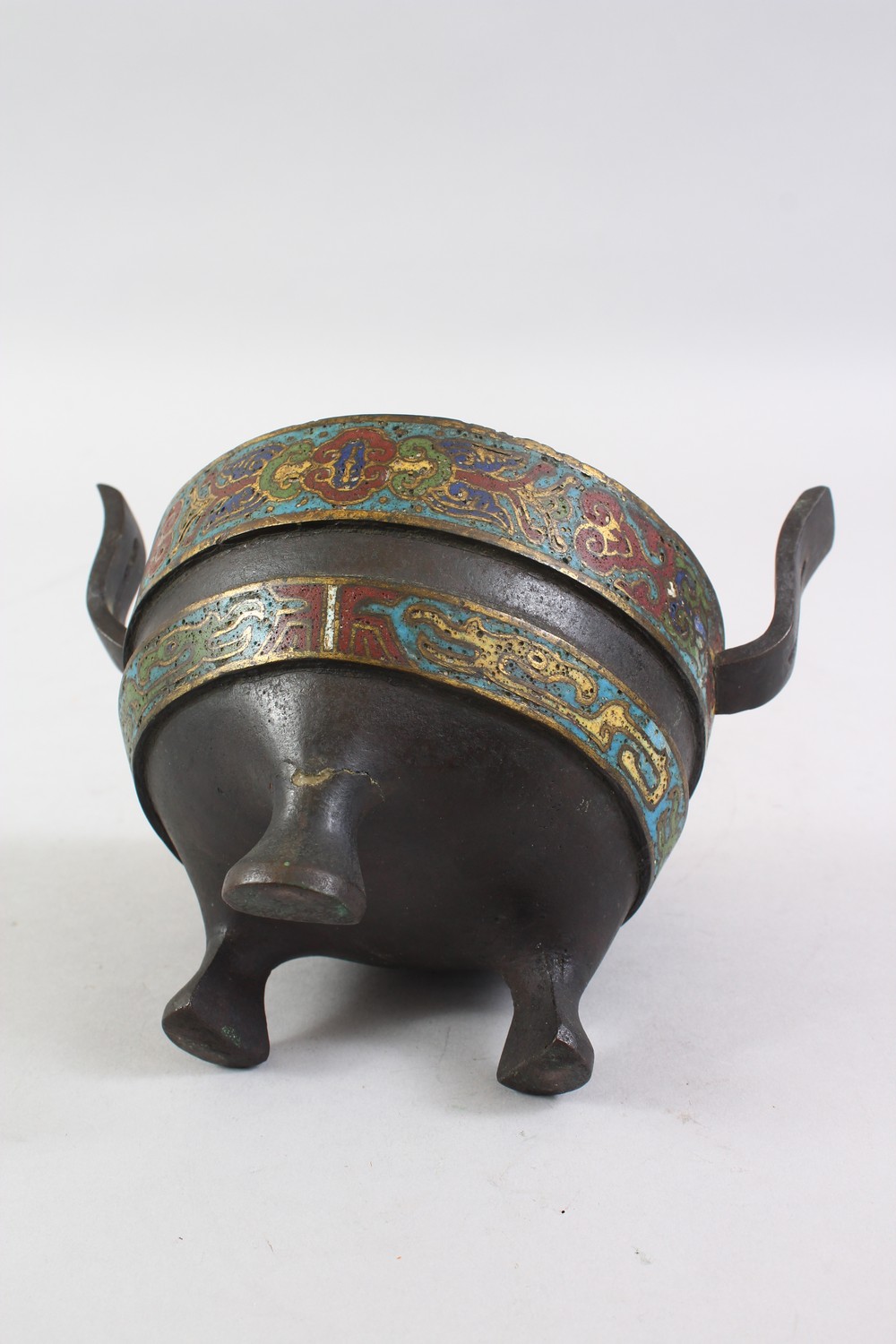 A GOOD CHINESE 19TH CENTURY OR EARLIER CLOISONNE TRIPOD CENSER, the censer with ccloisonne band - Image 7 of 7