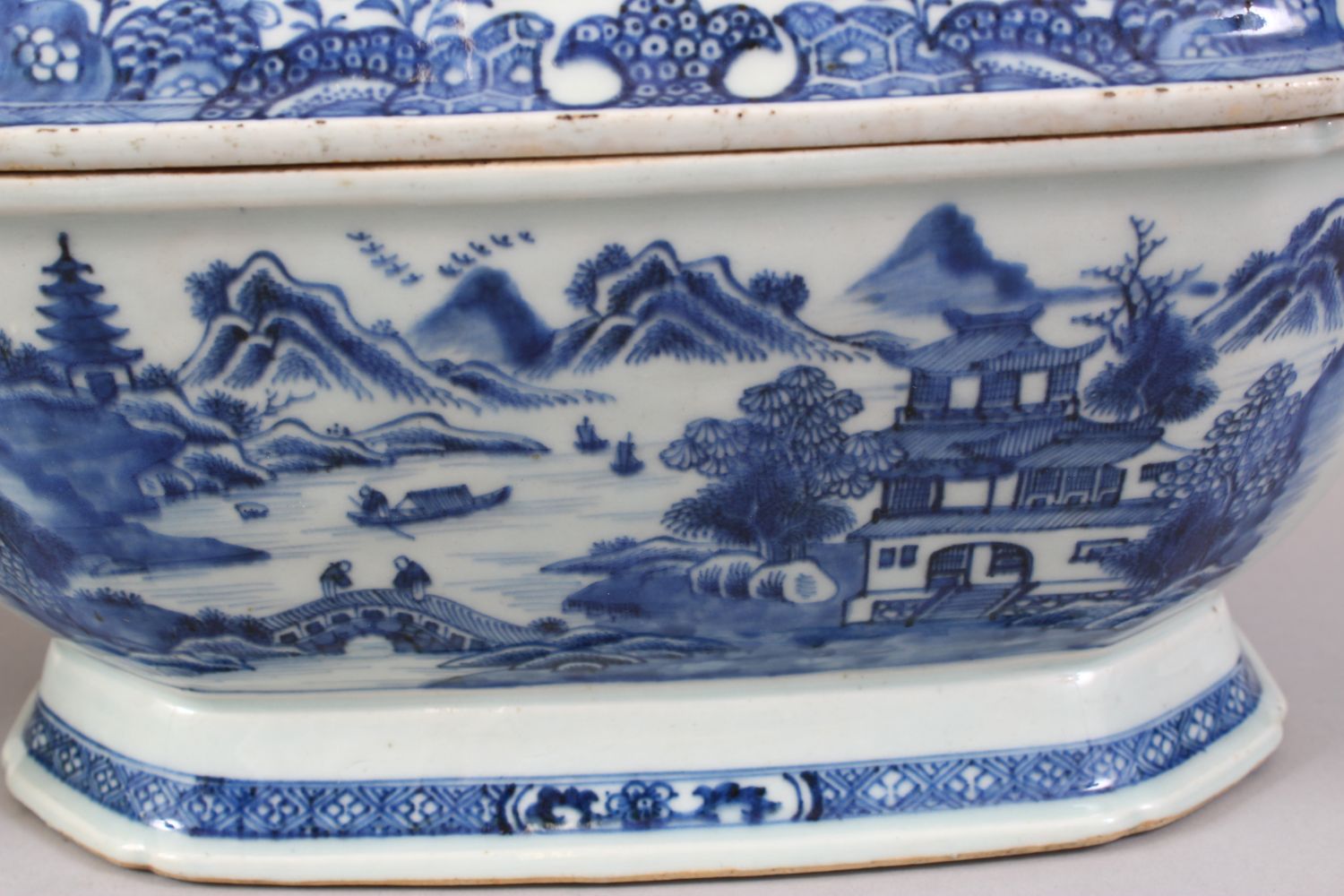 TWO 19TH CENTURY CHINESE BLUE & WHITE PORCELAIN TUREENS AND COVERS, painted with fisherman and a - Image 6 of 13