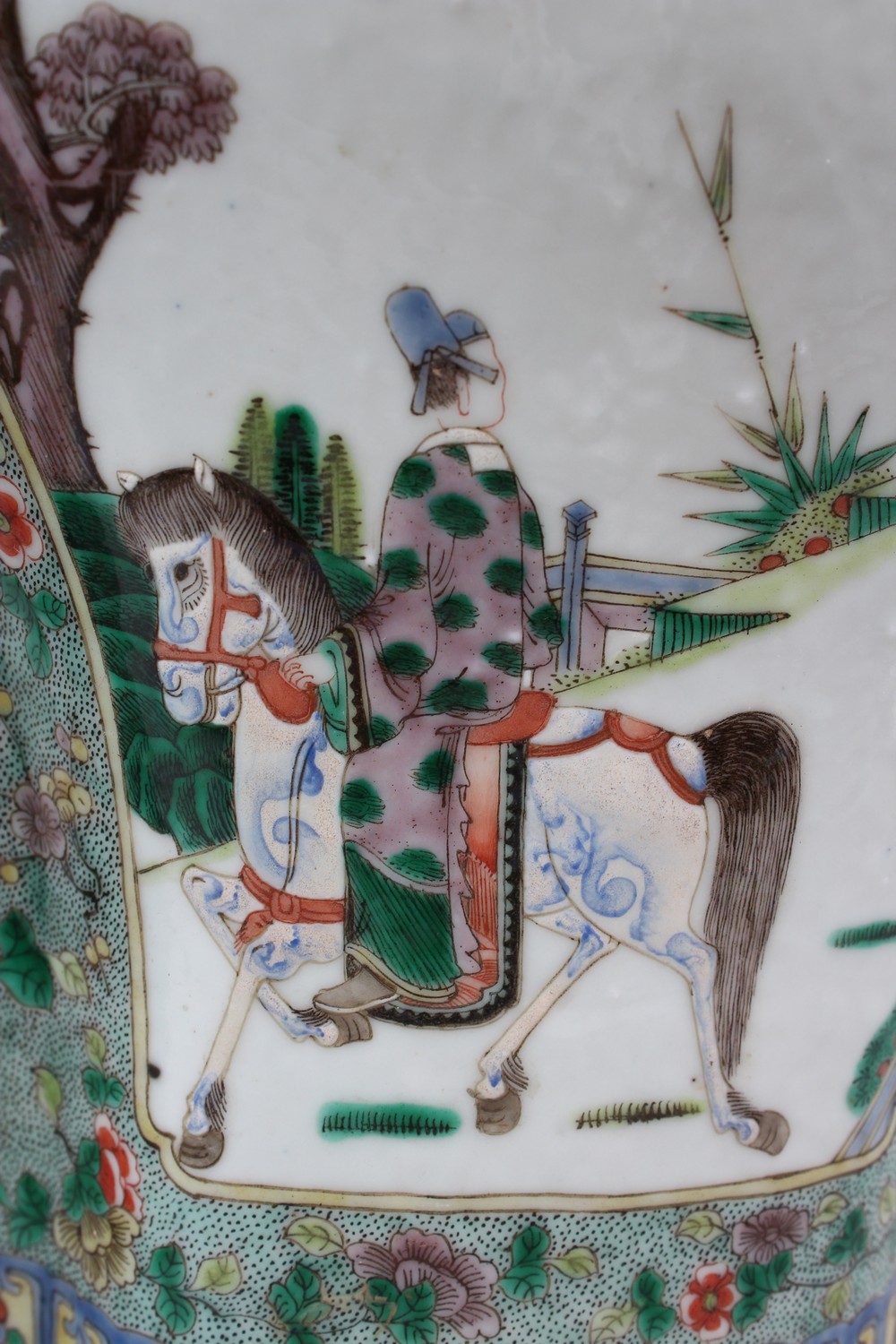 A GOOD PAIR OF 19TH CENTURY CHINESE FAMILLE VERT PORCELAIN VASES, the body of the vases decorated - Image 6 of 13