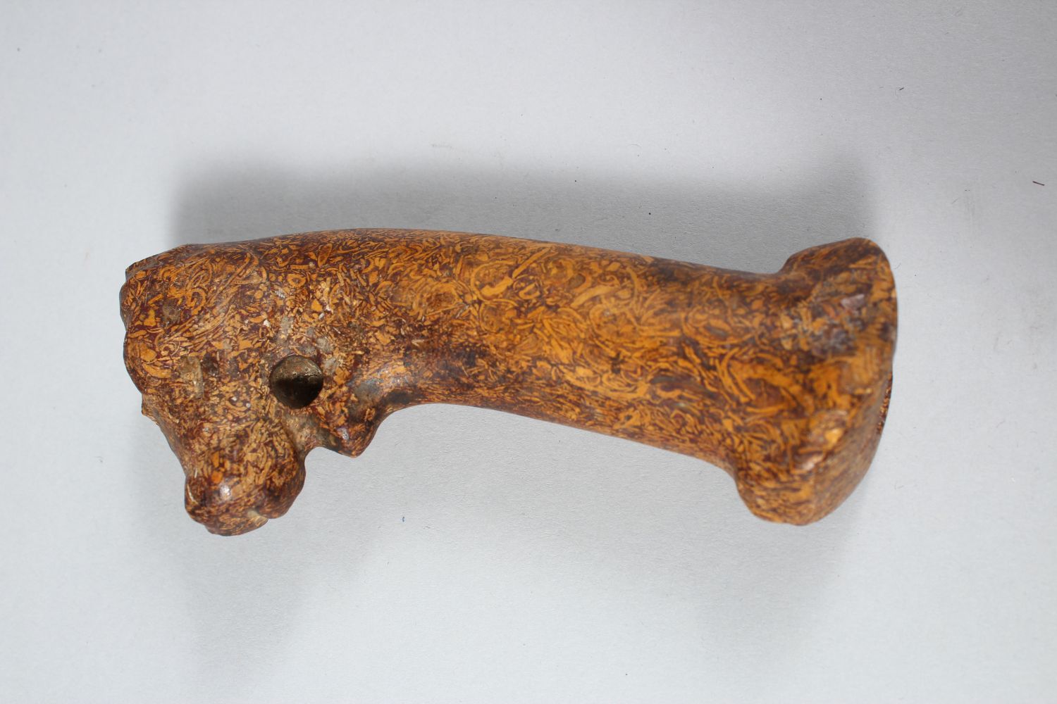 AN EARLY INDIAN CARVED STONE DAGGERS HANDLE IN THE FORM OF A HORSES HEAD, 14cm long. - Image 2 of 6