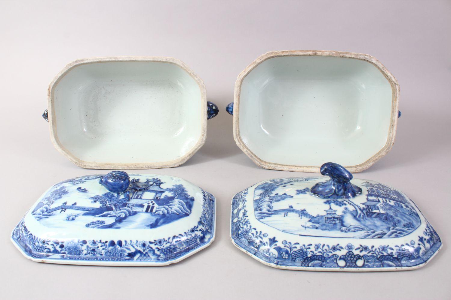 TWO 19TH CENTURY CHINESE BLUE & WHITE PORCELAIN TUREENS AND COVERS, painted with fisherman and a - Image 10 of 13