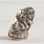 A NOVELTY SILVER BULLDOGS HEAD VESTA.