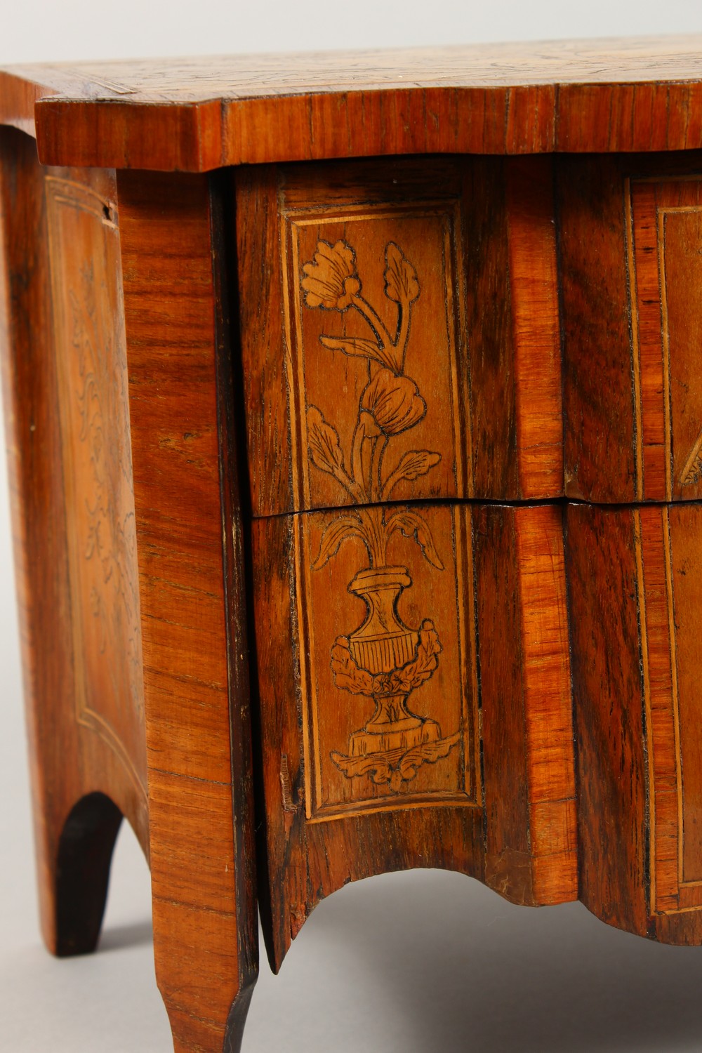 A GOOD CONTINENTAL MINIATURE TWO DRAWER MARQUETRY COMMODE, probably an apprentice piece, the top - Image 2 of 13