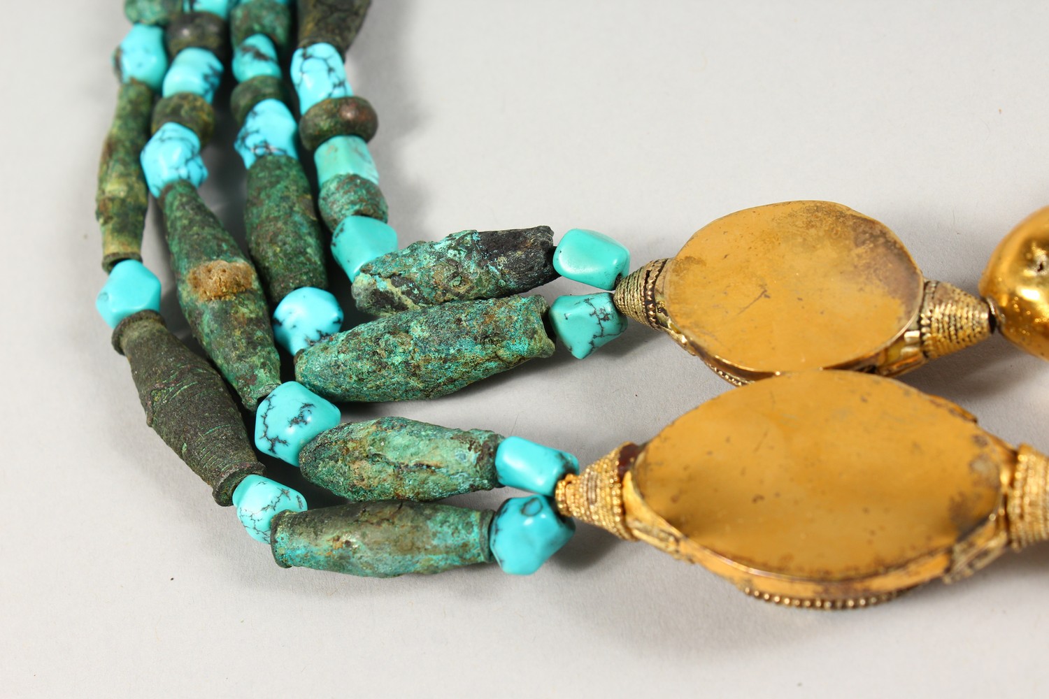 A LARGE ROMAN TURQUOISE BEAD NECKLACE, mounted in a contemporary gilt metal setting. - Image 8 of 8