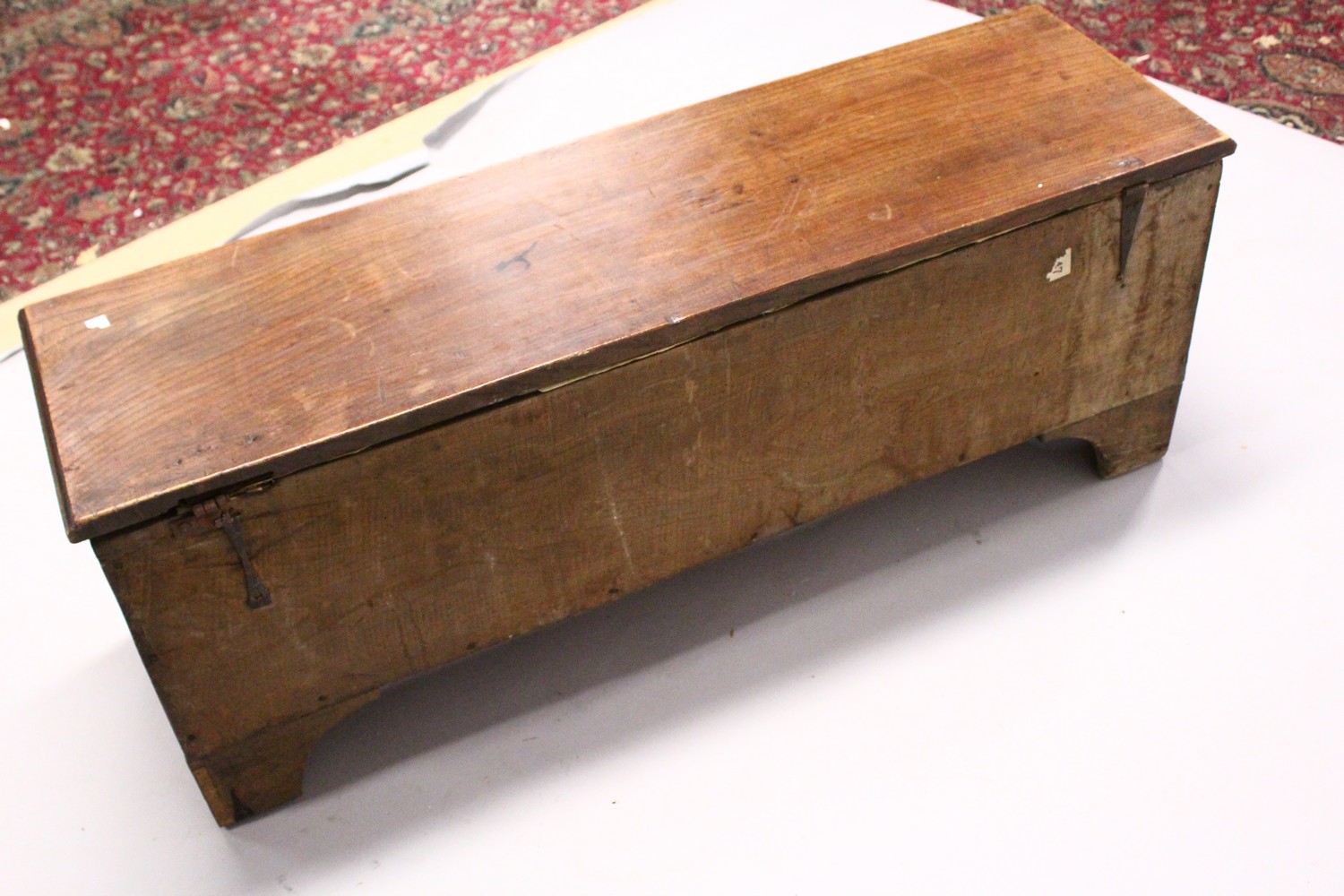 AN 18TH CENTURY ELM SIX PLANK COFFER, on bracket feet. 4ft 0ins long x 14ins wide x 1ft 6ins high. - Image 7 of 7