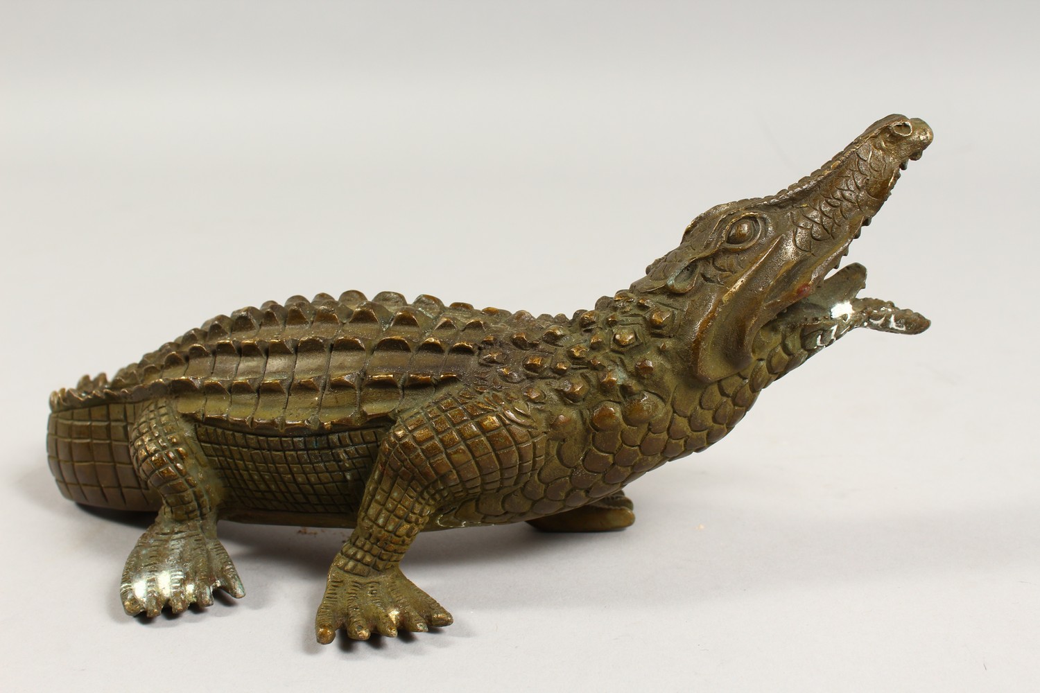 A BRONZE MODEL OF A CROCODILE. 9.5ins long. - Image 4 of 5