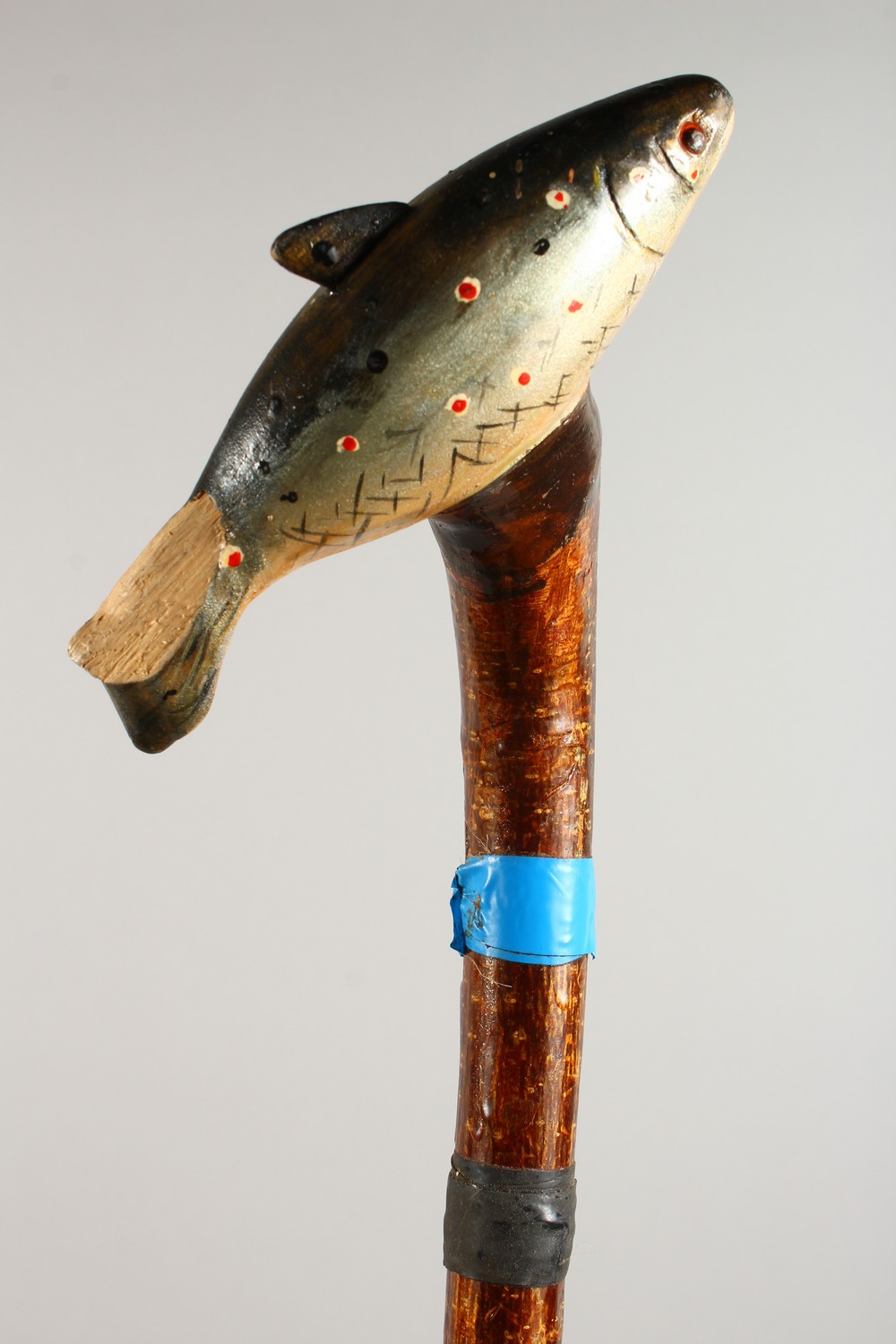 A WALKING STICK, the handle carved as a trout. 51ins long. - Image 4 of 6