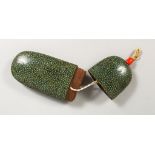 A 19TH CENTURY SHAGREEN SPECTACLE CASE. 5.5ins.
