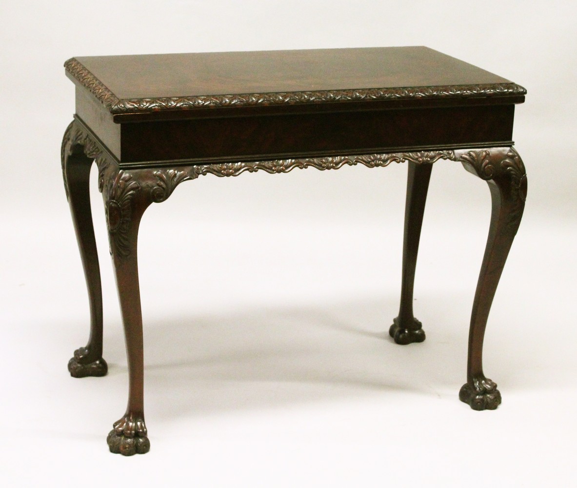 A GOOD GEORGE III DESIGN "IRISH" MAHOGANY FOLD-OVER CARD TABLE, EARLY 20TH CENTURY, with green baize