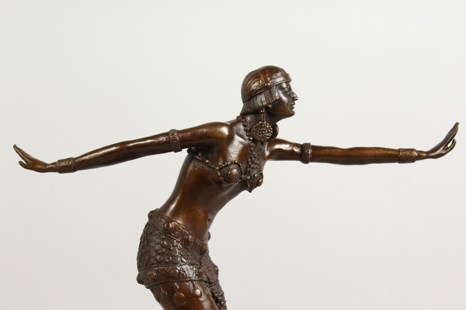 AN ART DECO STYLE BRONZE OF DANCERS, on a stepped marble base. 19ins high. - Image 4 of 8