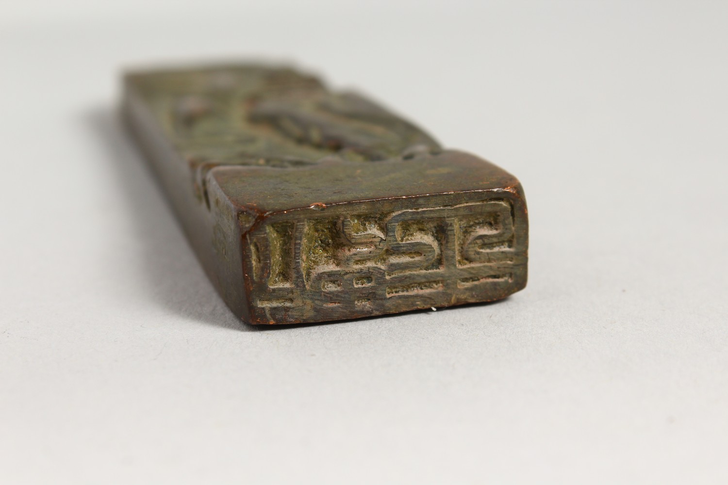 A SMALL CAST BRONZE SEAL. 3.75ins high. - Image 3 of 3