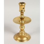 A 17TH CENTURY HEEMSKIRK CANDLESTICK. 7.75ins high.