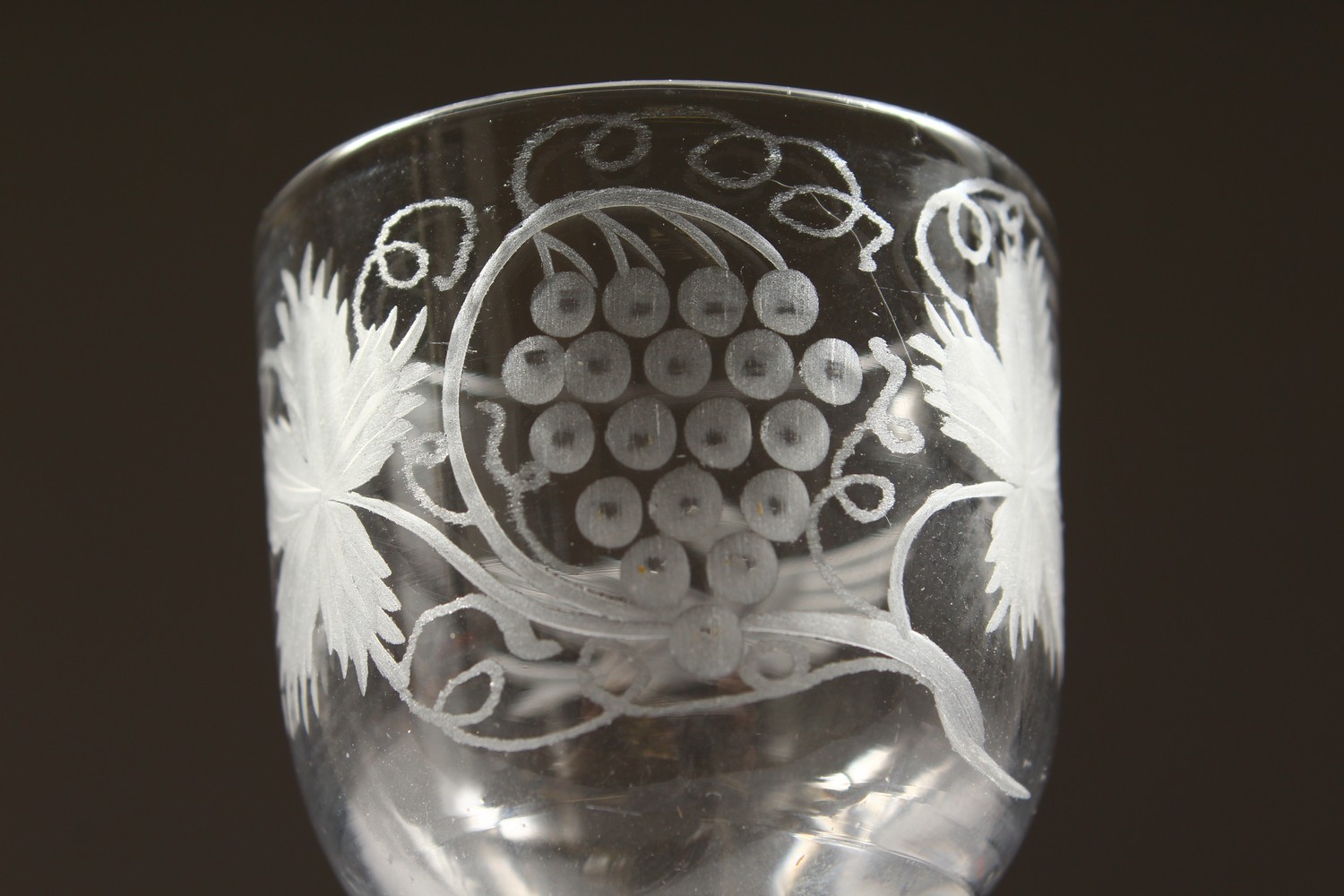 A GEORGIAN WINE GLASS, the bowl engraved with fruiting vines, with white air twist stem. 6ins high. - Image 4 of 9