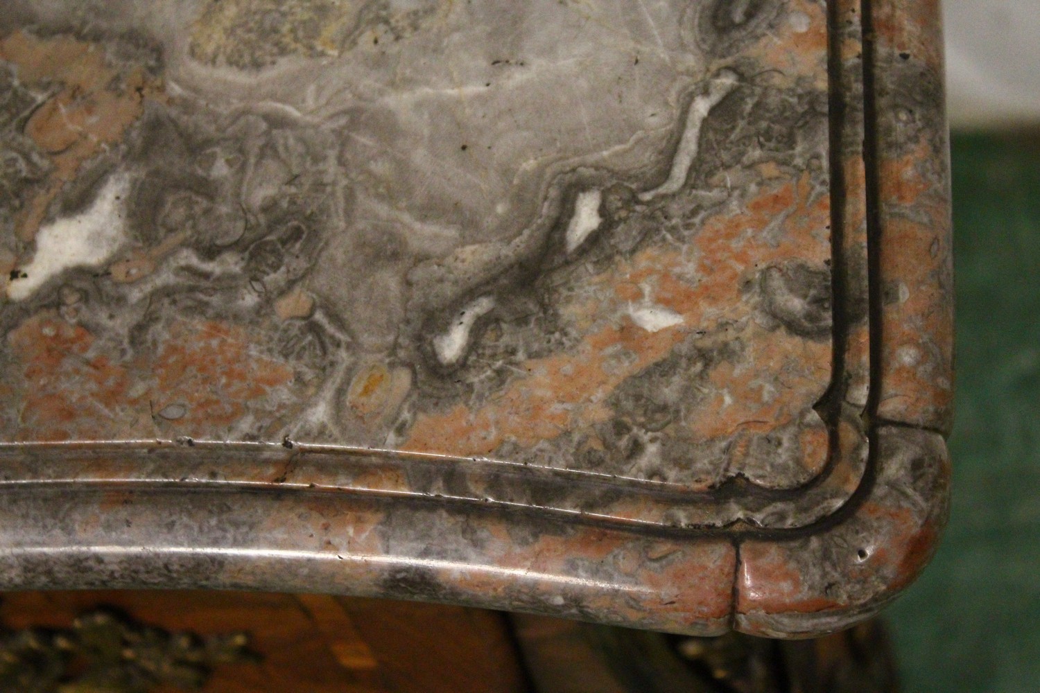 A LOUIS XVTH KINGWOOD BOMBE FRONTED COMMODE by JEAN CHARLES ELLEUME, CIRCA 1755, with grey marble - Image 8 of 37